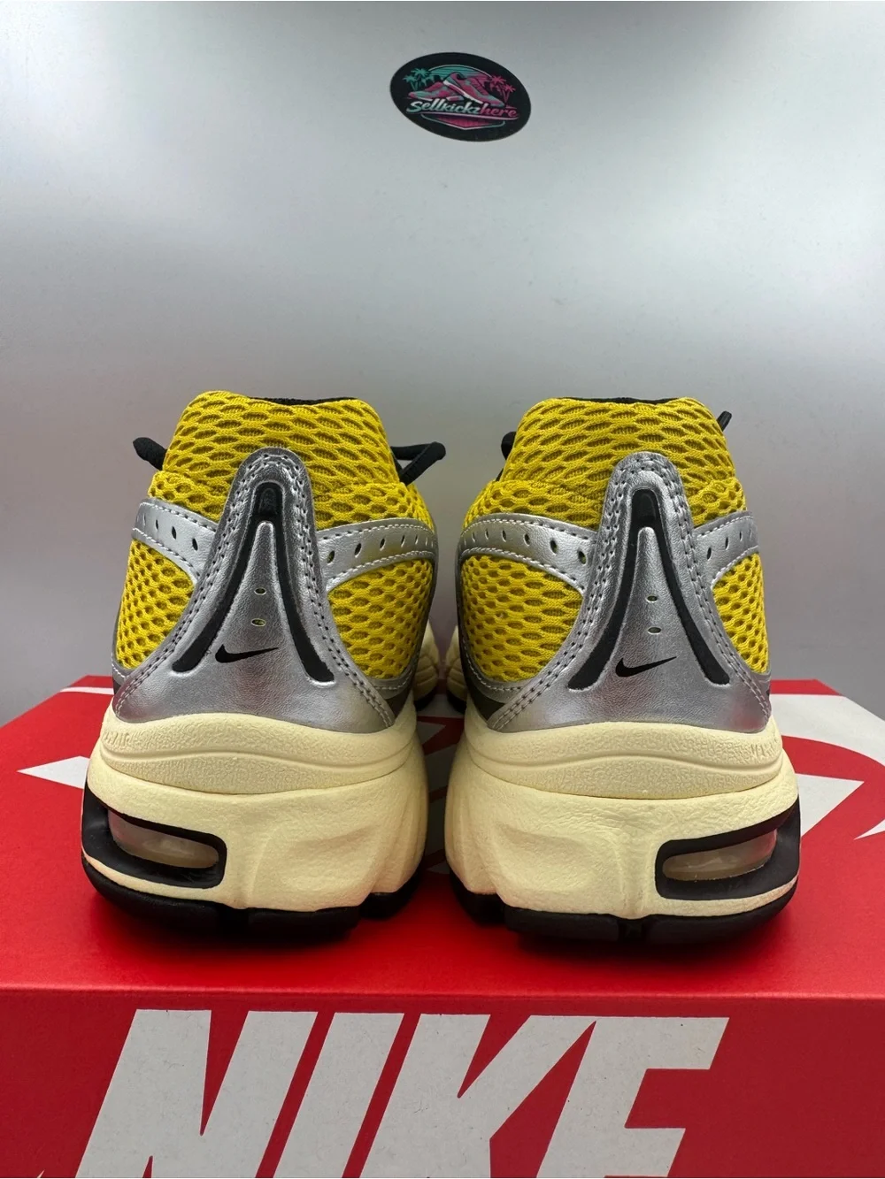 Nike Air Max Moto 2K Saffron Quartz Metallic Silver BRAND NEW Size 10 Women